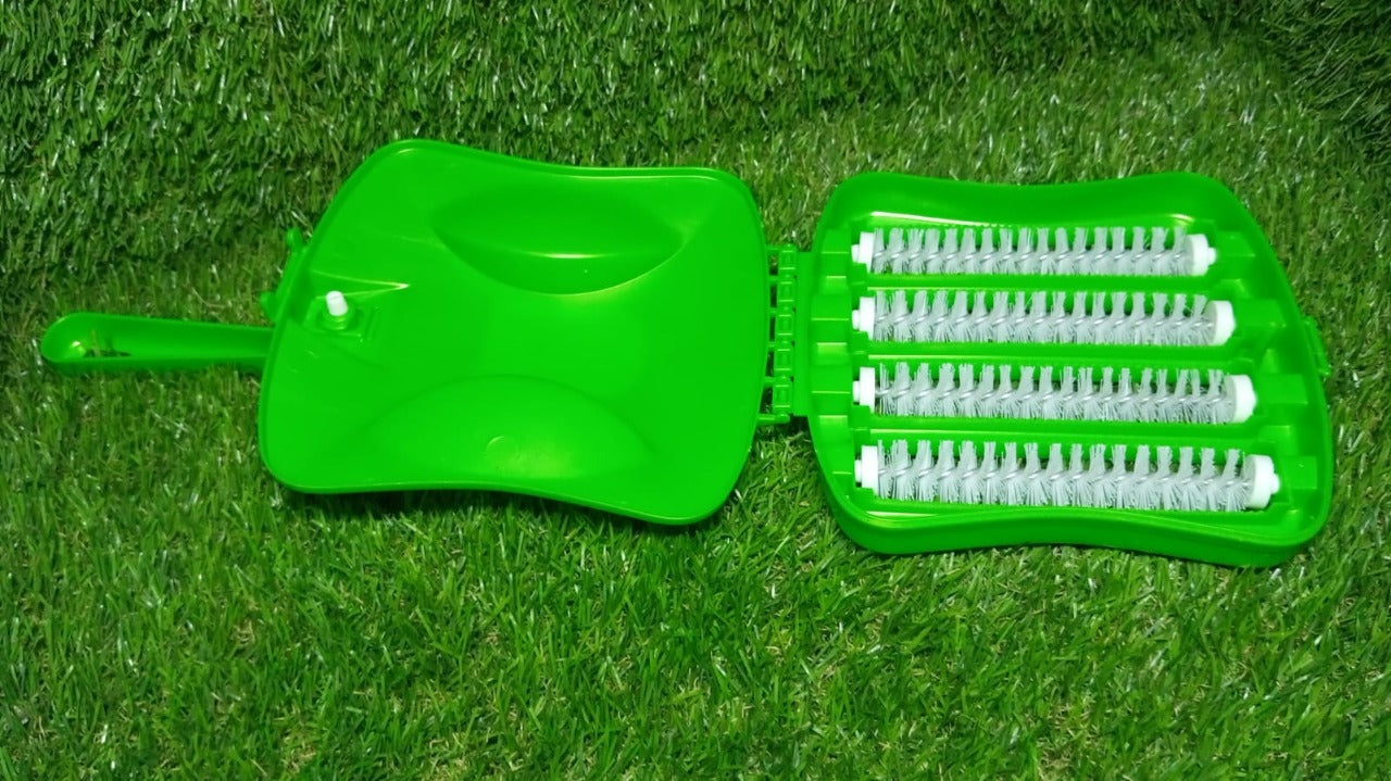 6230 Plastic Handheld Carpet Roller Brush Cleaning with Dust Crumb Collector, Wet, and Dry Brush DeoDap 6230 Plastic Handheld Carpet Roller Brush Cleaning with Dust Crumb Collector, Wet, and Dry Brush DeoDap